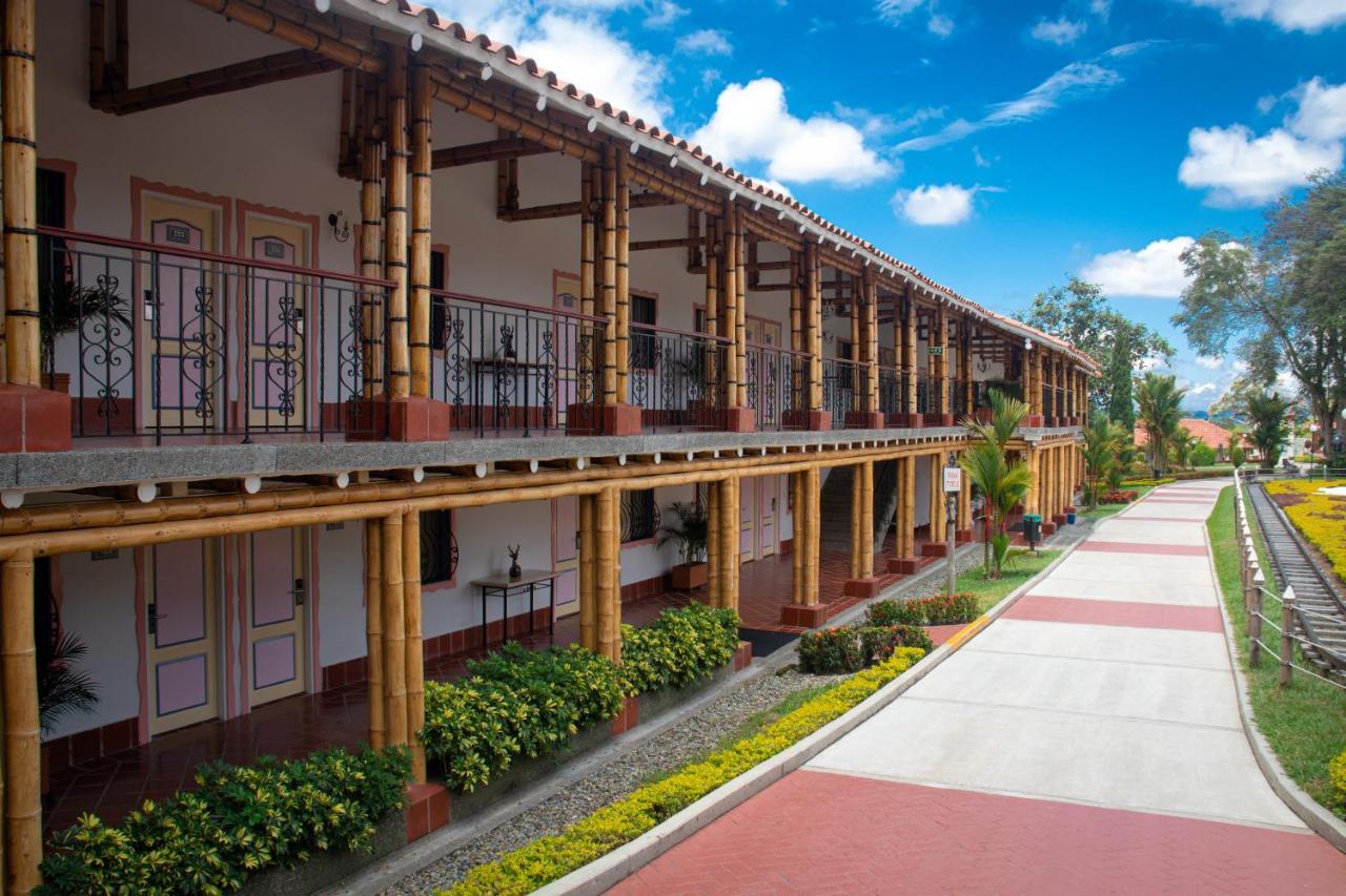 Hotel Campestre Las Camelias Пуебло-Тапао Екстер'єр фото